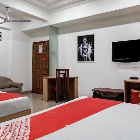 Oyo Flagship 572 Santacruz West Otel Mumbai Dış mekan fotoğraf